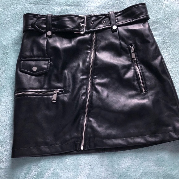 7 for all mankind vegan leather mini skirt - Picture 1 of 2